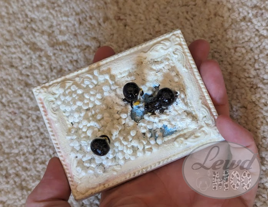 Nostalgic Penguin Slap GIF-inspired Kitchen Magnet